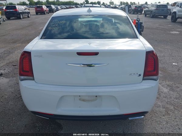 2015 CHRYSLER 300 300S — I119