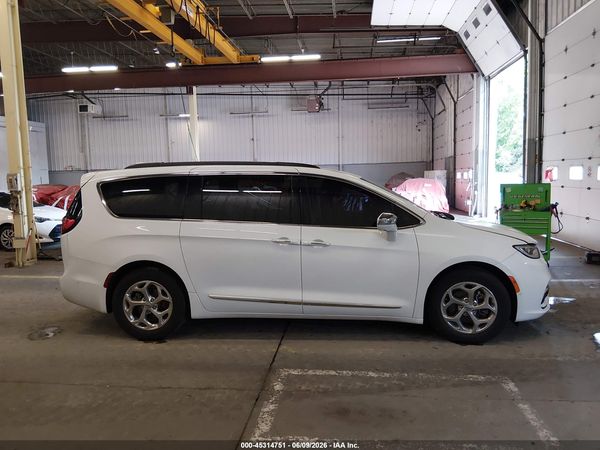 2022 CHRYSLER PACIFICA LIMITED