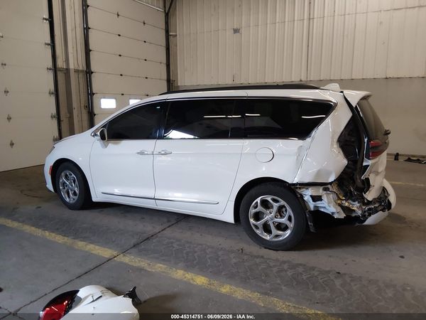 2022 CHRYSLER PACIFICA