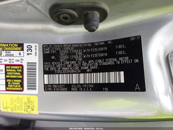 2017 TOYOTA SIENNA SE PREMIUM 8 PASSENGER