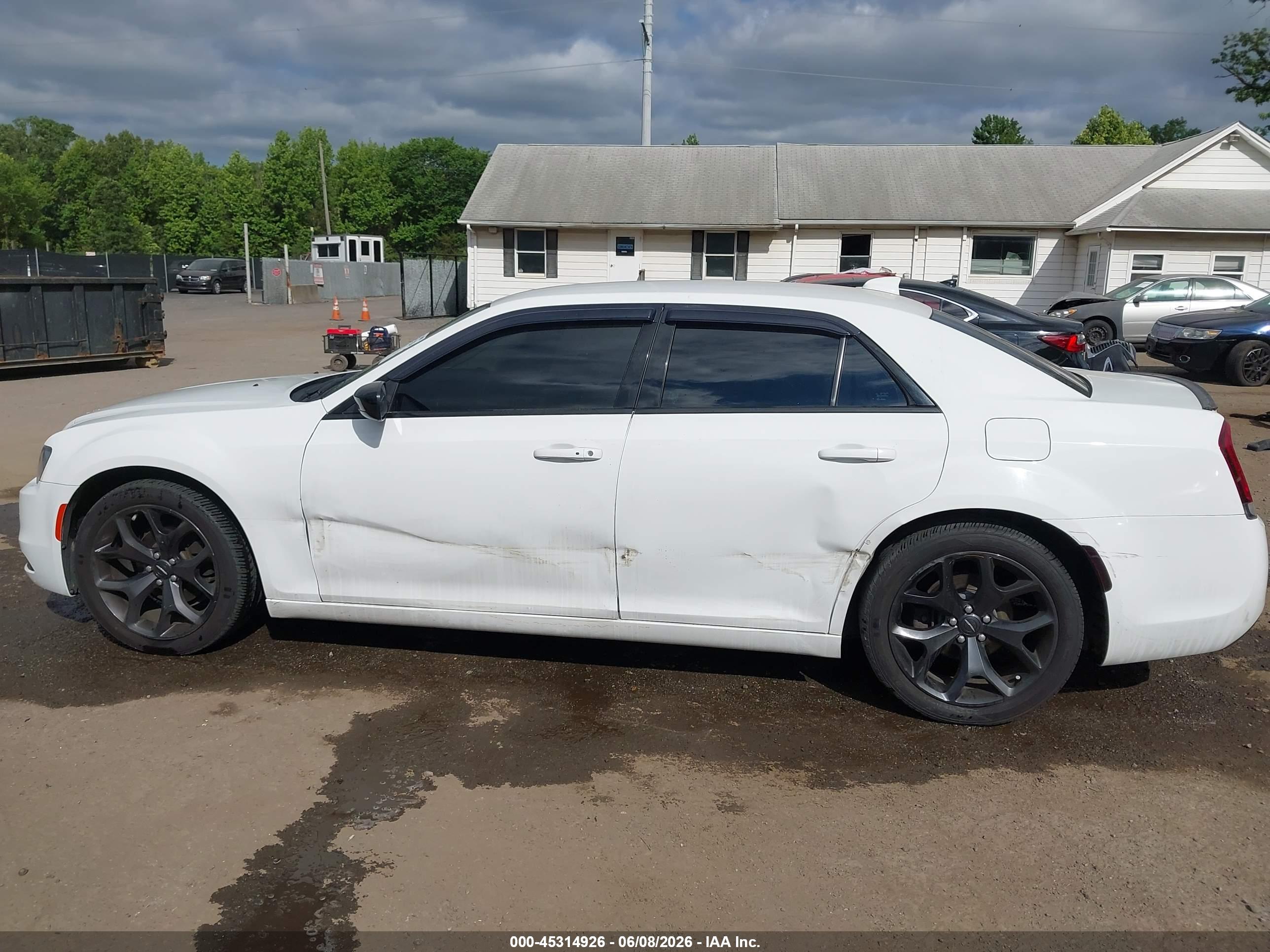 2020 CHRYSLER 300 TOURING