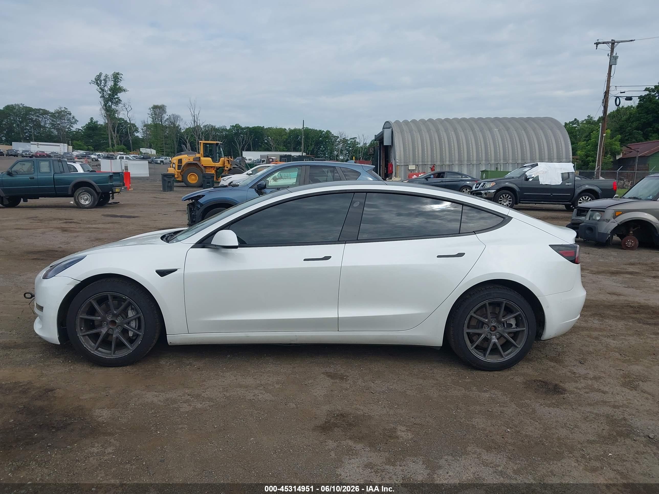 2021 TESLA MODEL 3