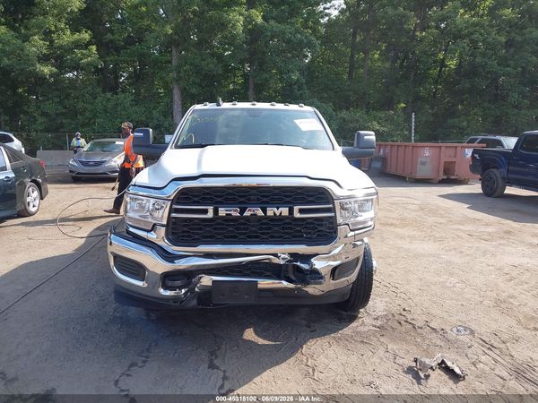 2024 RAM 3500 TRADESMAN  4X4 8' BOX