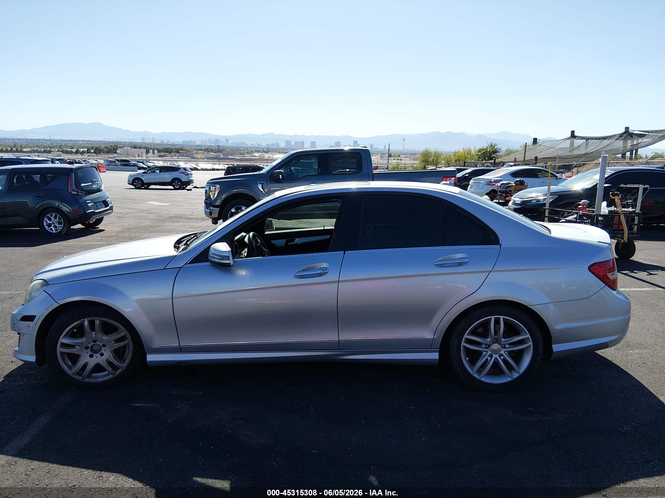 2013 MERCEDES-BENZ C 250 LUXURY/SPORT