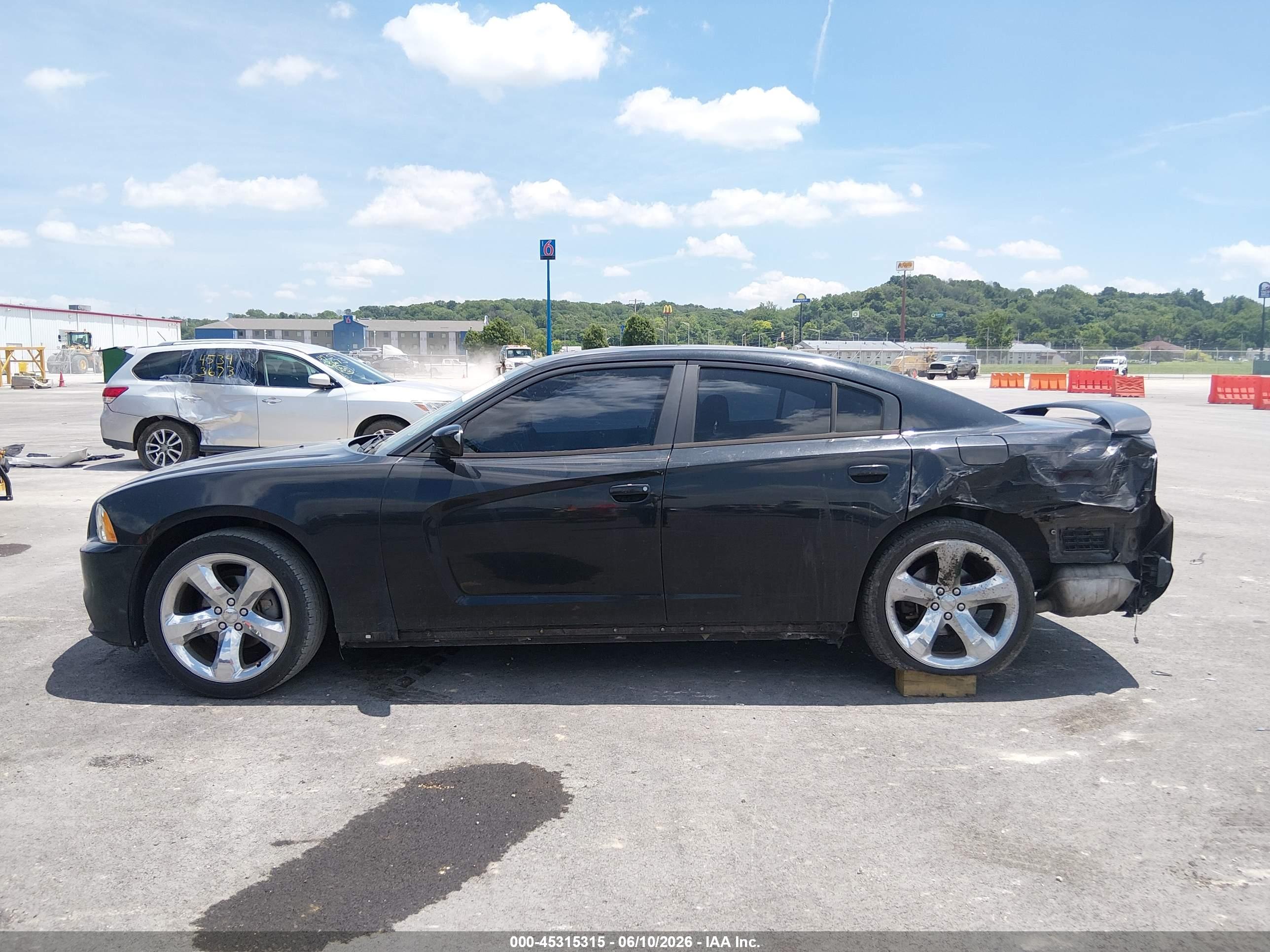 2013 DODGE CHARGER SXT PLUS