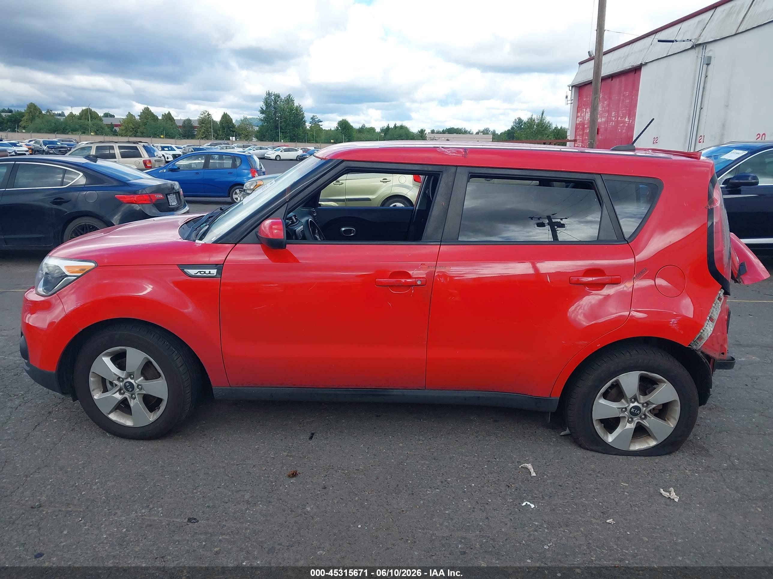 2019 KIA SOUL Base