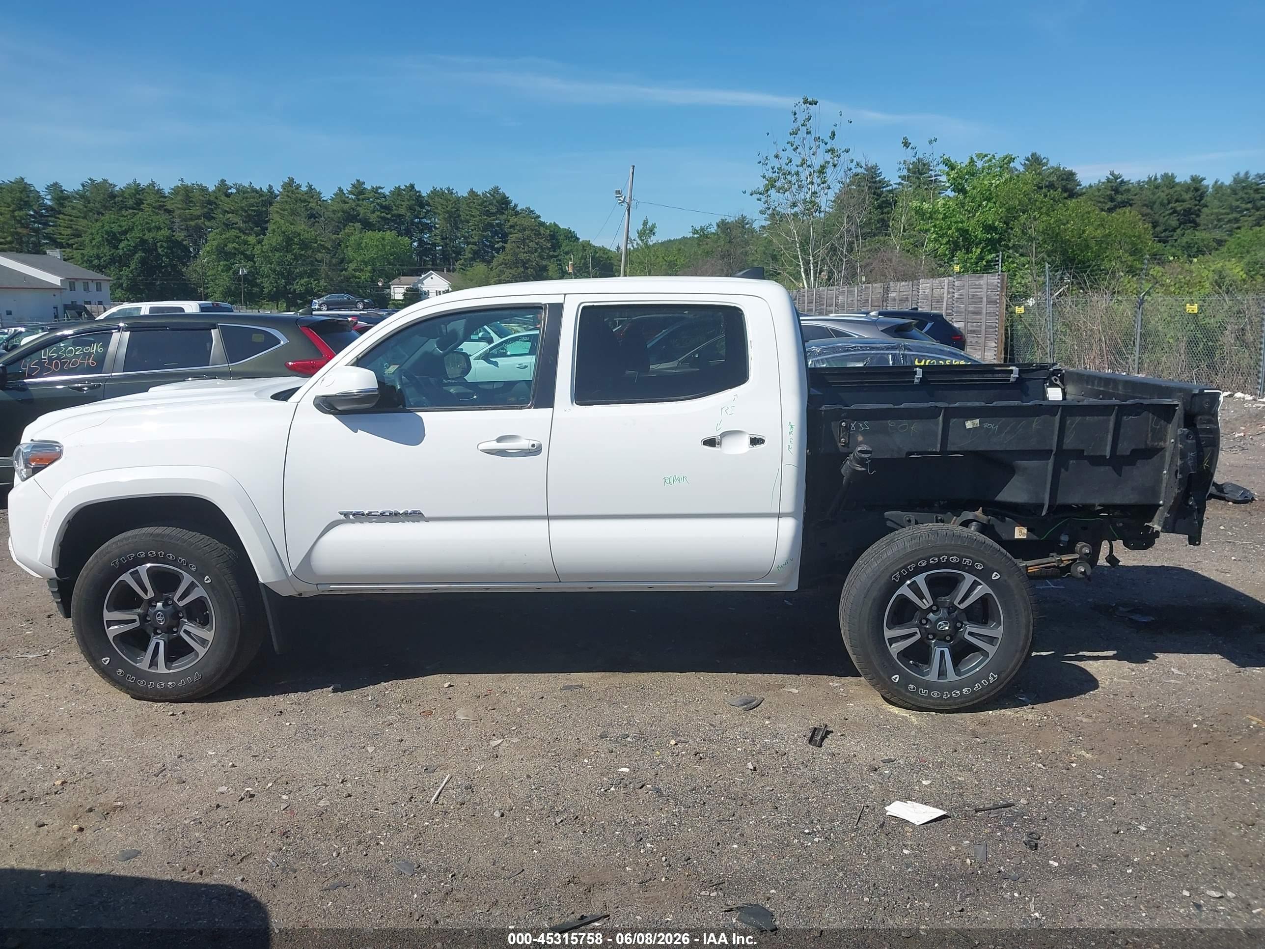 2019 TOYOTA TACOMA TRD SPORT