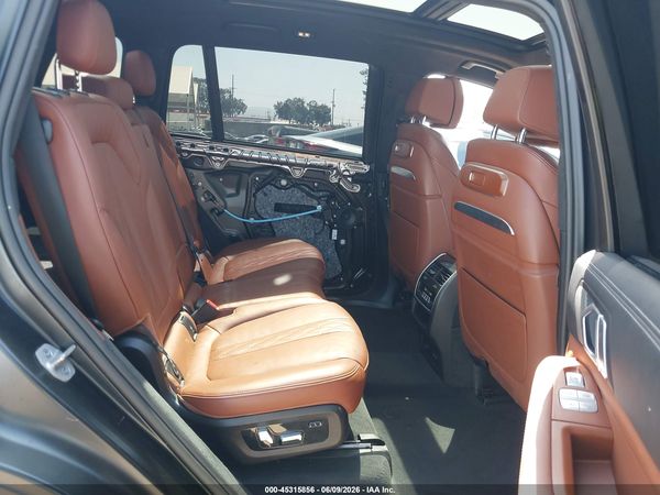 2024 BMW X7 XDRIVE40I