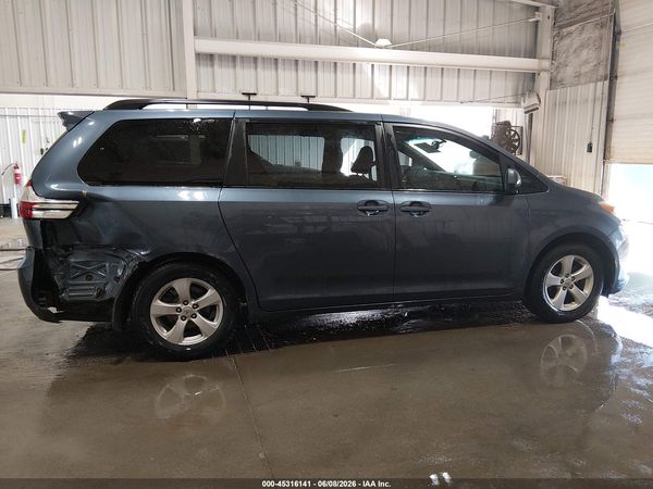 2017 TOYOTA SIENNA LE 8 PASSENGER