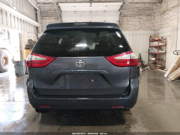 2017 TOYOTA SIENNA LE 8 PASSENGER