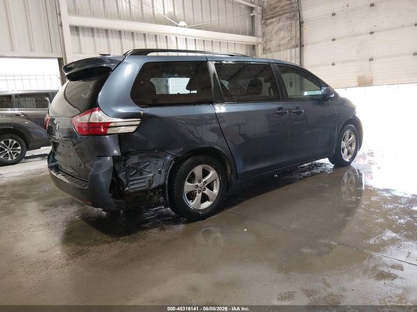 2017 TOYOTA SIENNA LE 8 PASSENGER