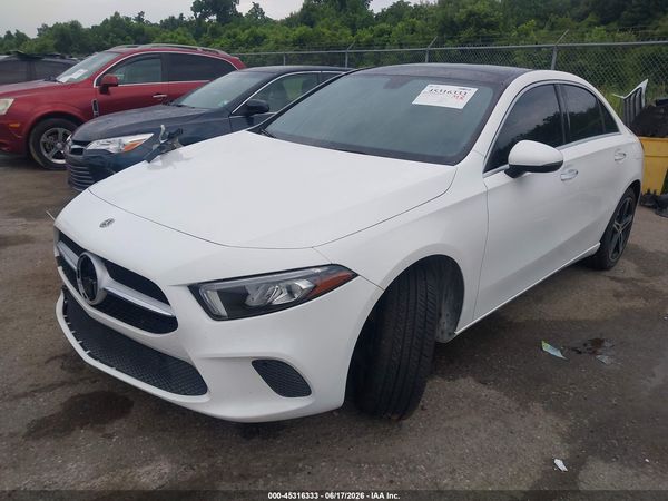 2022 MERCEDES-BENZ A 220 A220