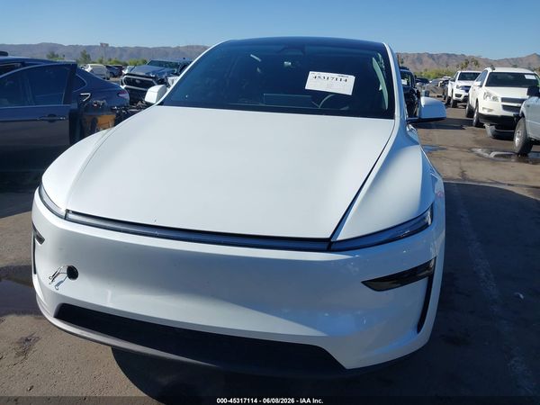 2026 TESLA MODEL Y