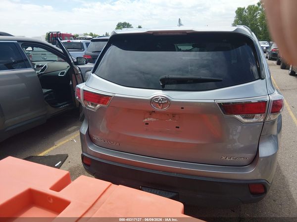 2016 TOYOTA HIGHLANDER XLE V6