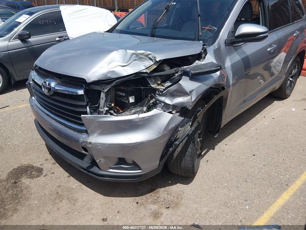 2016 TOYOTA HIGHLANDER XLE V6