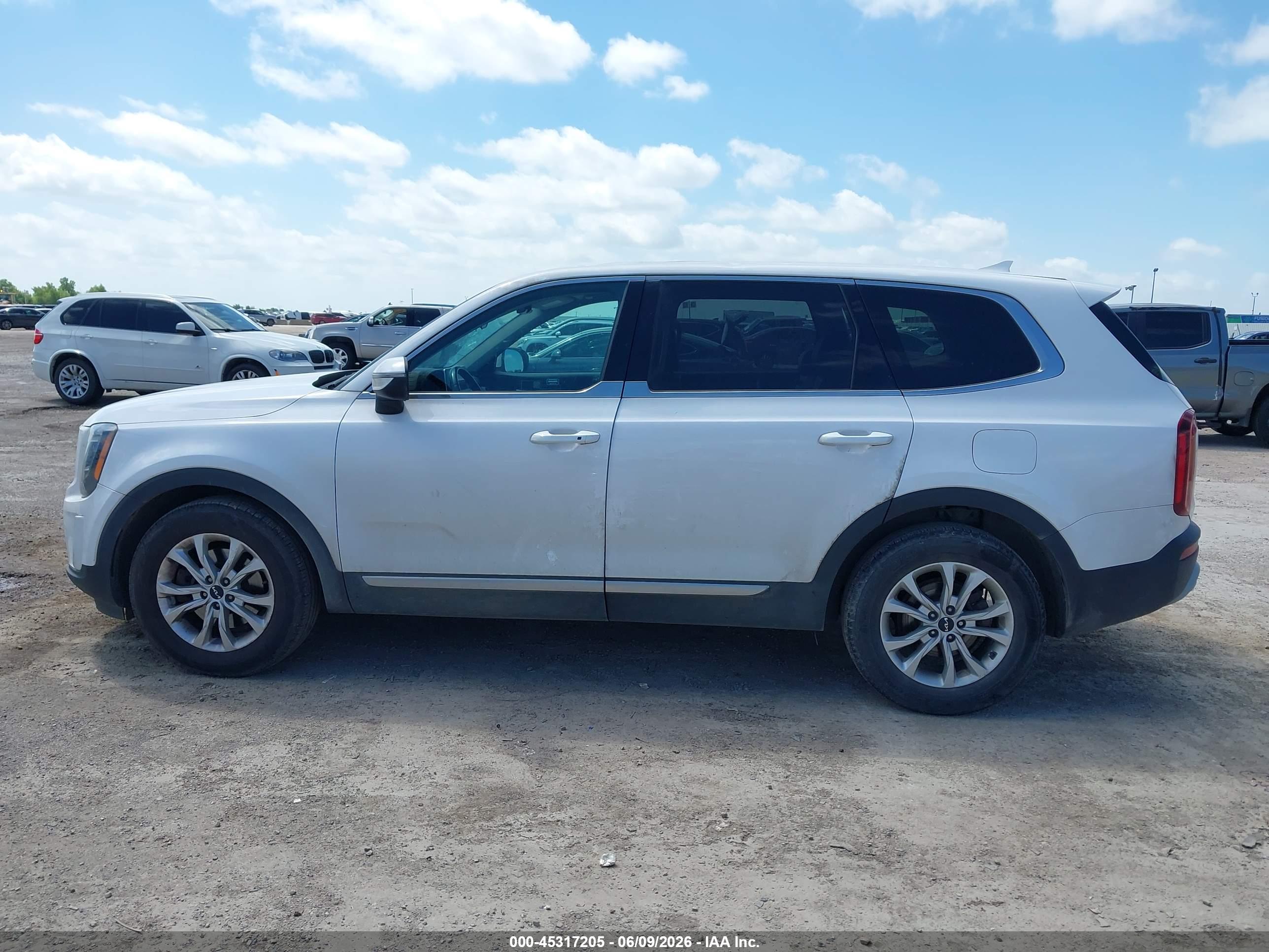 2022 KIA TELLURIDE LX