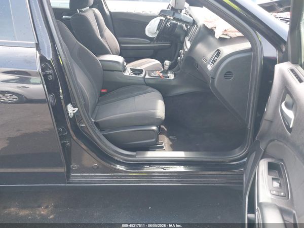 2016 DODGE CHARGER SXT