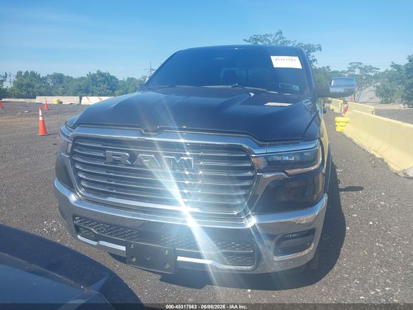 2025 RAM 1500 LARAMIE  4X4 5'7 BOX