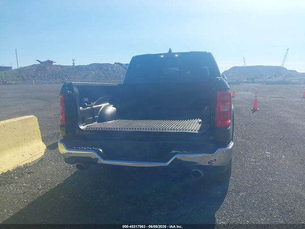2025 RAM 1500 LARAMIE  4X4 5'7 BOX