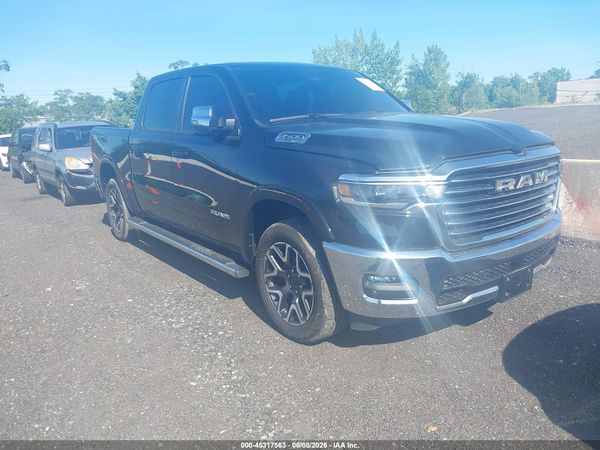 2025 RAM 1500 LARAMIE  4X4 5'7 BOX