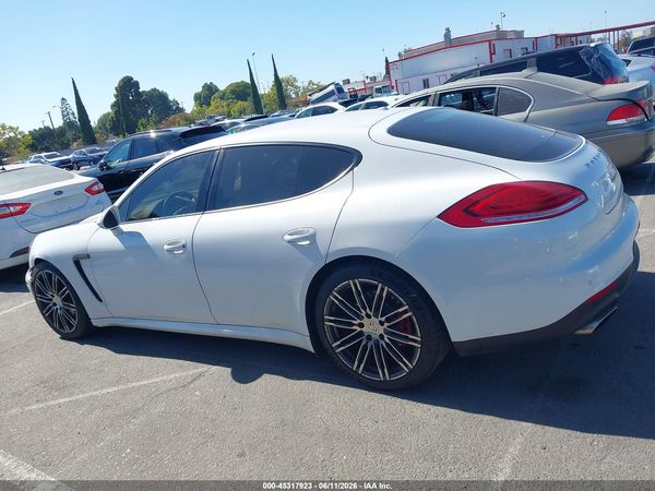 2015 PORSCHE PANAMERA 4