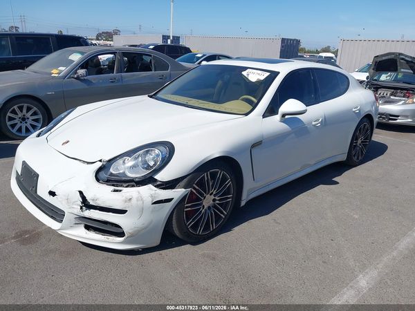 2015 PORSCHE PANAMERA 4