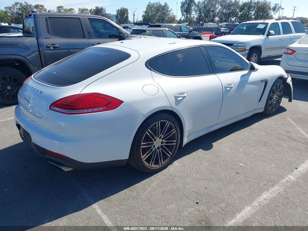 2015 PORSCHE PANAMERA 4