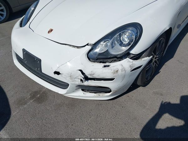 2015 PORSCHE PANAMERA 4
