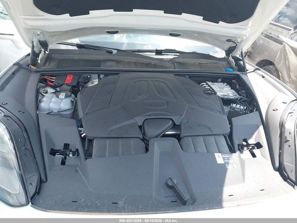 2024 PORSCHE CAYENNE
