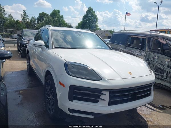 2024 PORSCHE CAYENNE