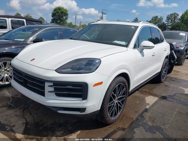 2024 PORSCHE CAYENNE
