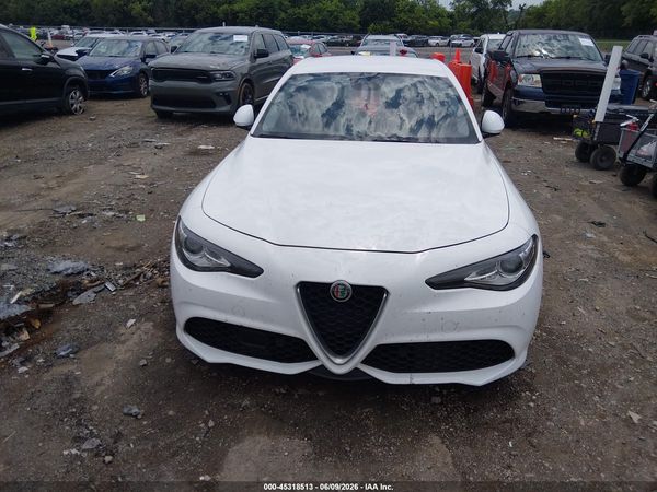 2017 ALFA ROMEO GIULIA TI RWD