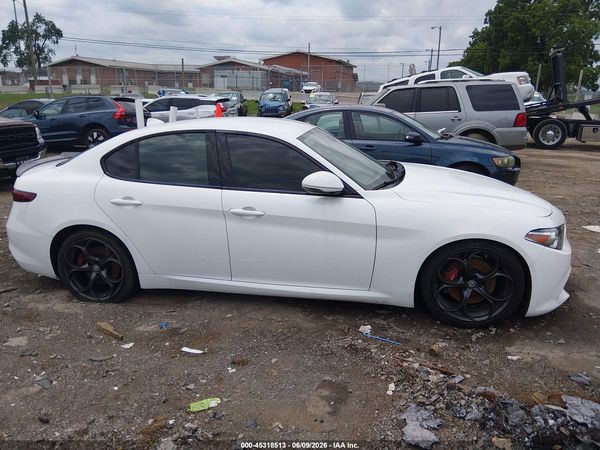 2017 ALFA ROMEO GIULIA TI RWD