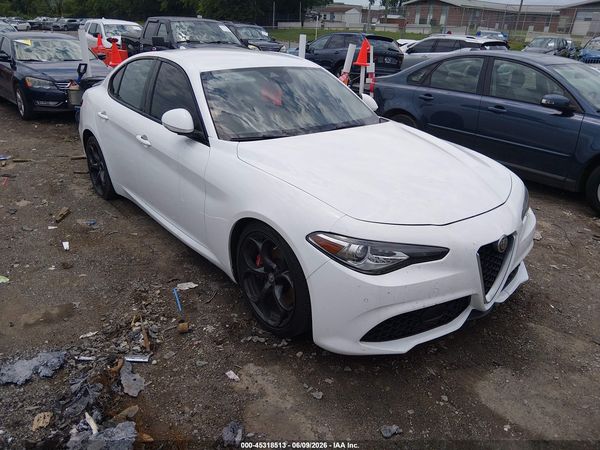 2017 ALFA ROMEO GIULIA TI RWD