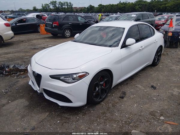 2017 ALFA ROMEO GIULIA TI RWD