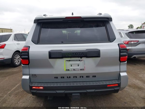 2025 TOYOTA 4RUNNER SR5