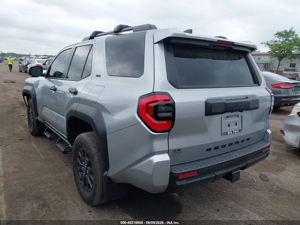 2025 TOYOTA 4RUNNER SR5