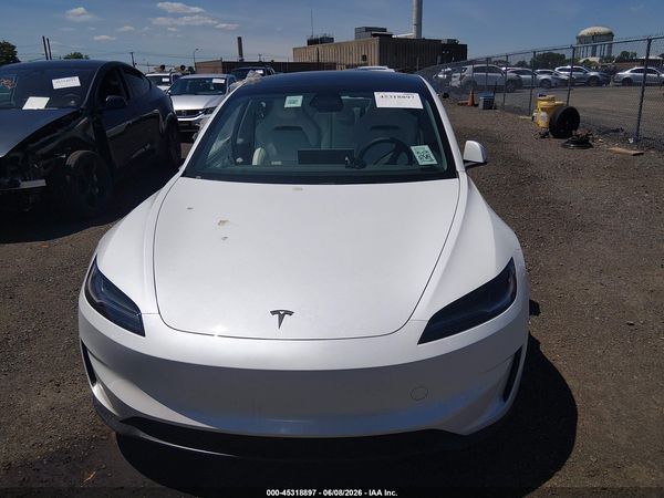 2026 TESLA MODEL 3