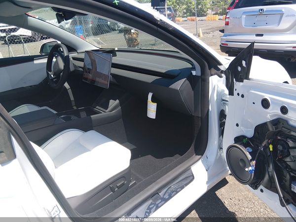 2026 TESLA MODEL 3