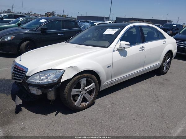 2012 MERCEDES-BENZ S 550 4MATIC