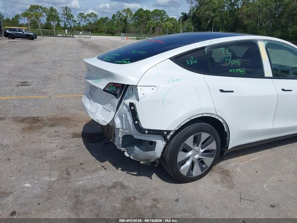 2024 TESLA MODEL Y