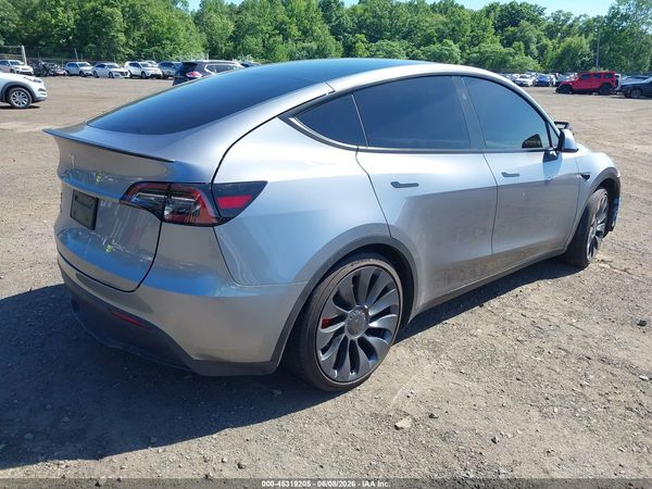 2024 TESLA MODEL Y