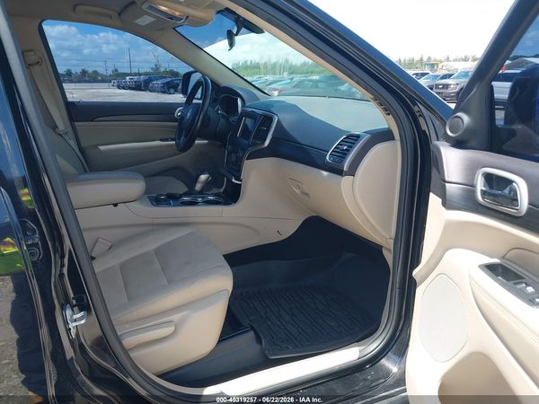 2019 JEEP GRAND CHEROKEE LAREDO E 4X4