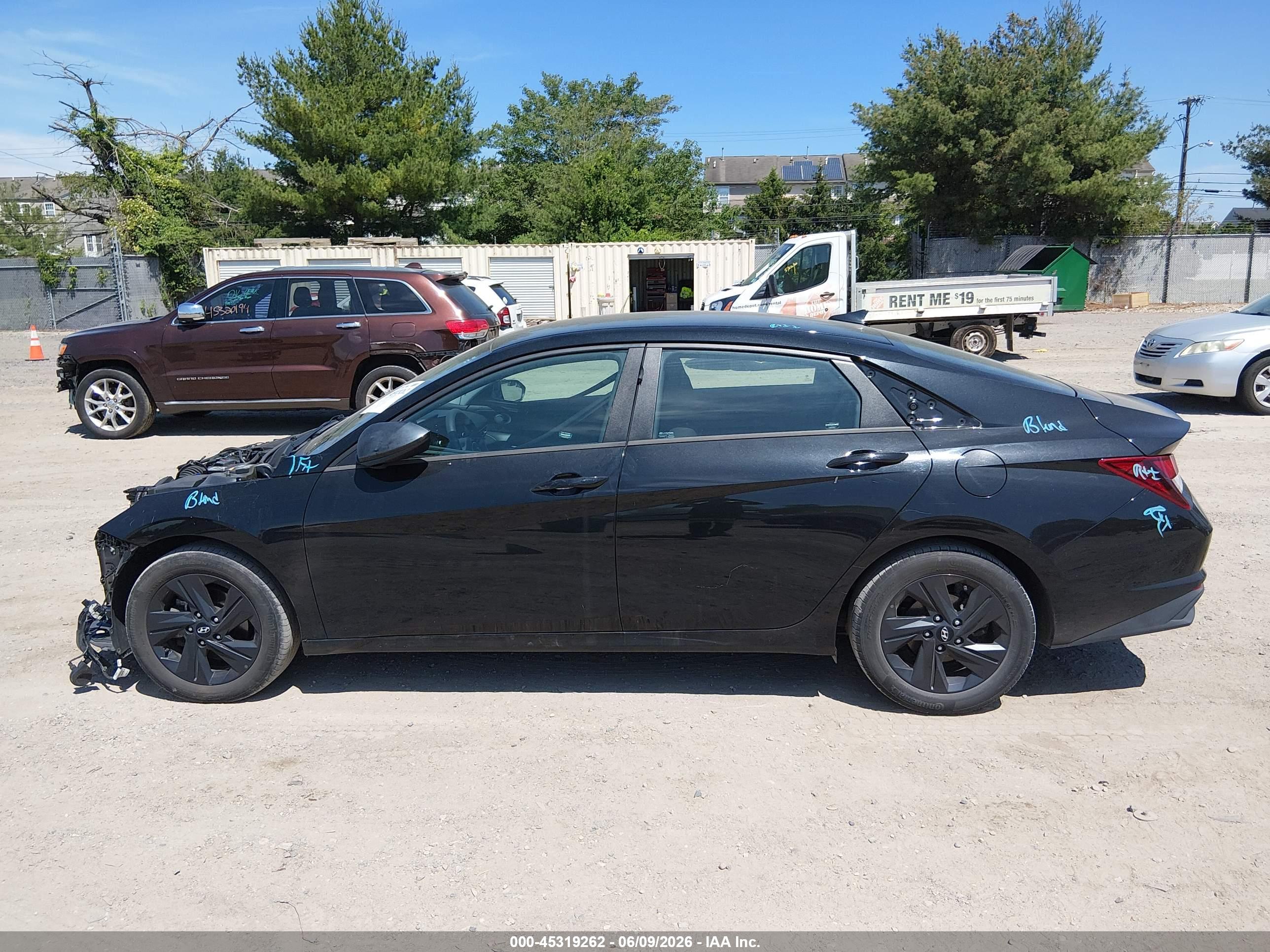 2023 HYUNDAI ELANTRA SEL