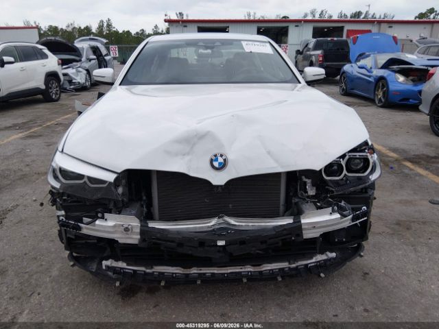 2018 BMW 530E