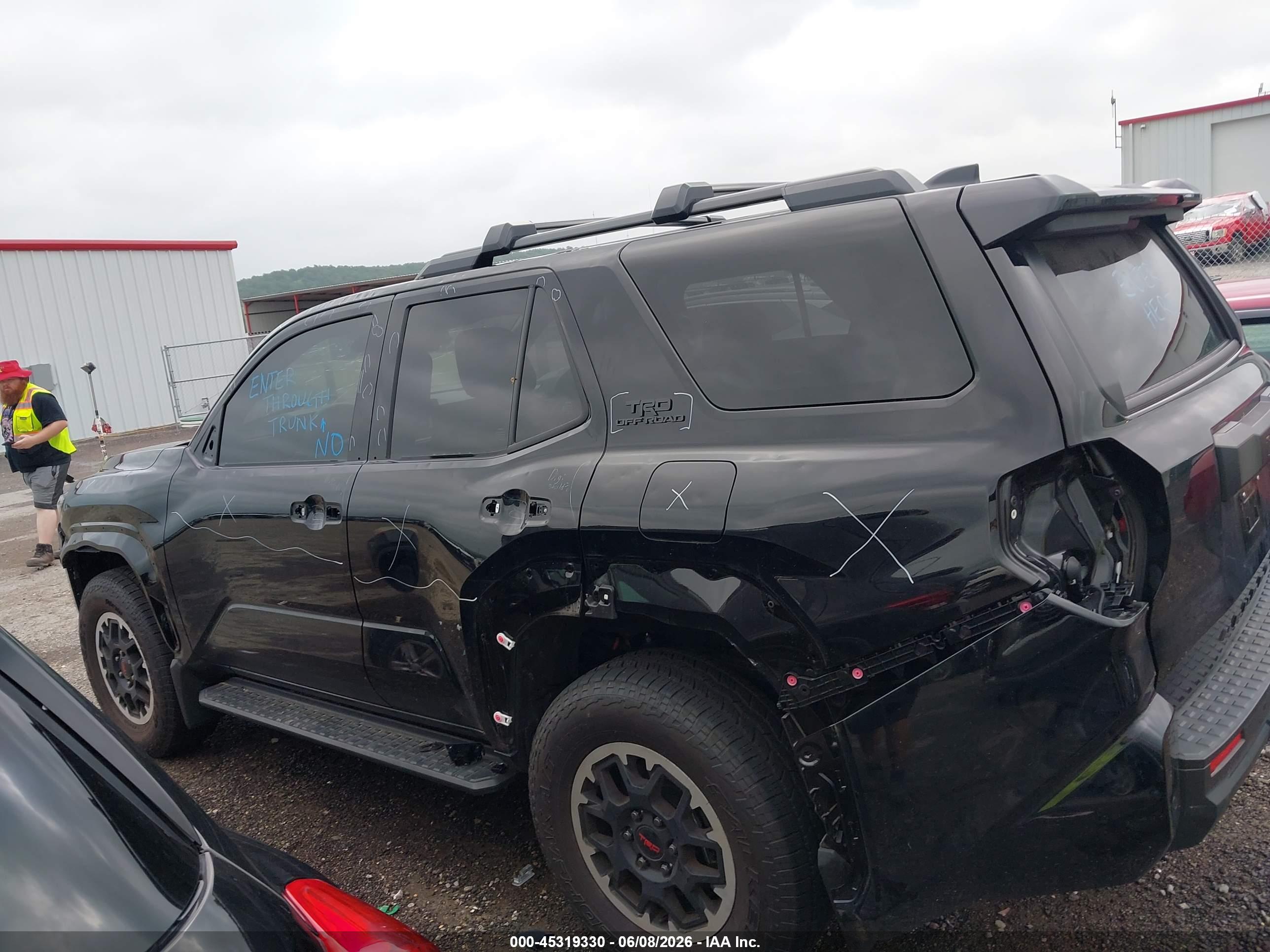2025 TOYOTA 4RUNNER TRD OFF ROAD