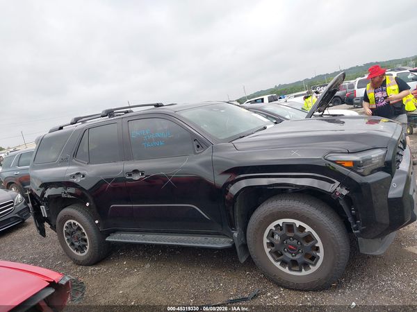 2025 TOYOTA 4RUNNER TRD OFF ROAD