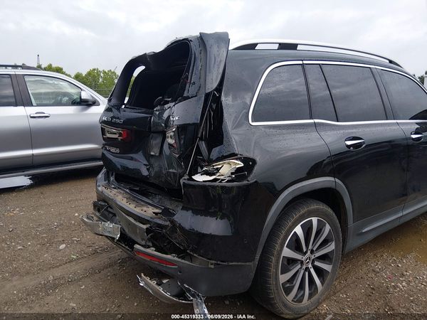 2022 MERCEDES-BENZ GLB 250 4MATIC