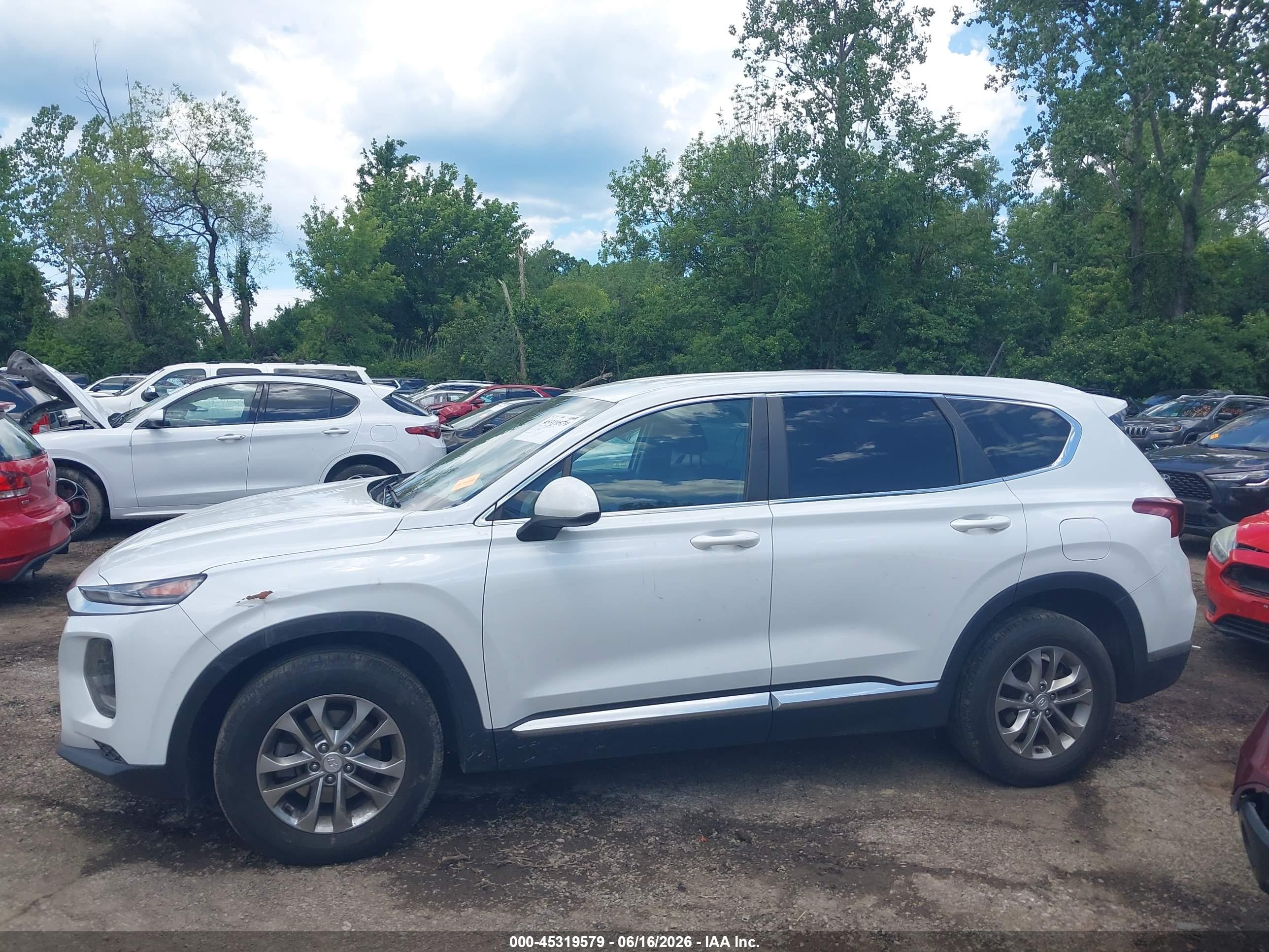 2020 HYUNDAI SANTA FE SE