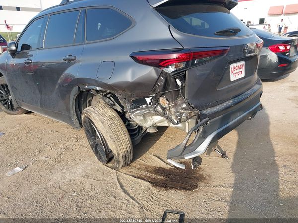 2025 TOYOTA HIGHLANDER XSE